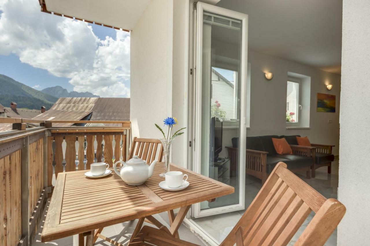 Apartments Julian Experience Rateče Екстериор снимка